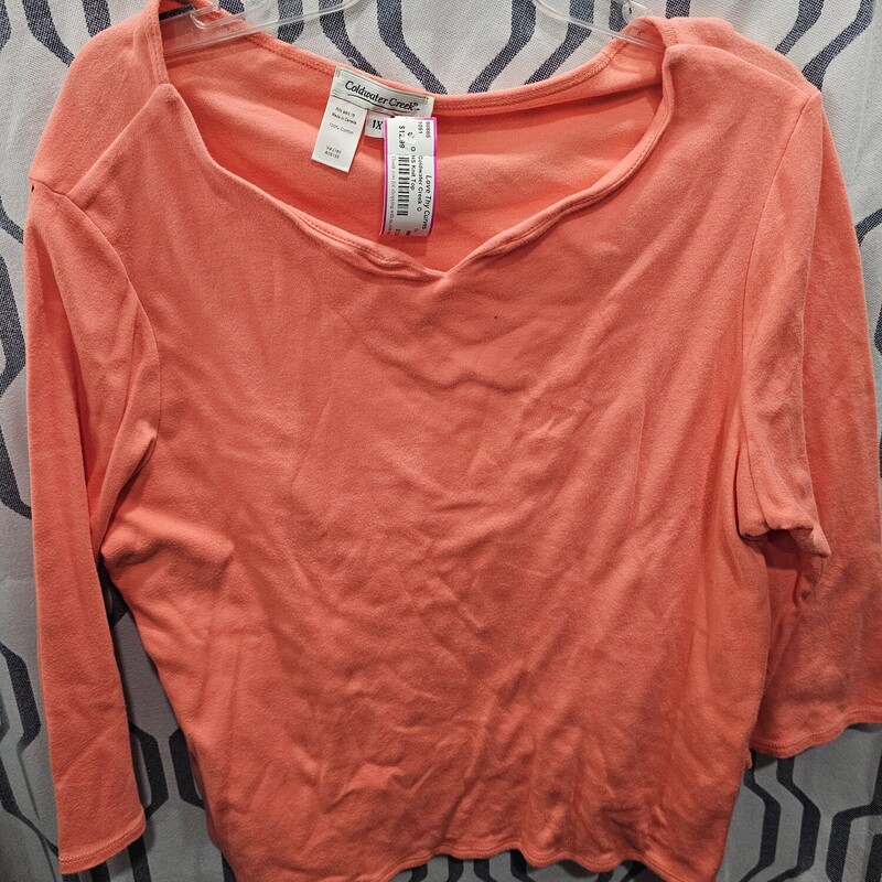 Half sleeve knit top in orange
