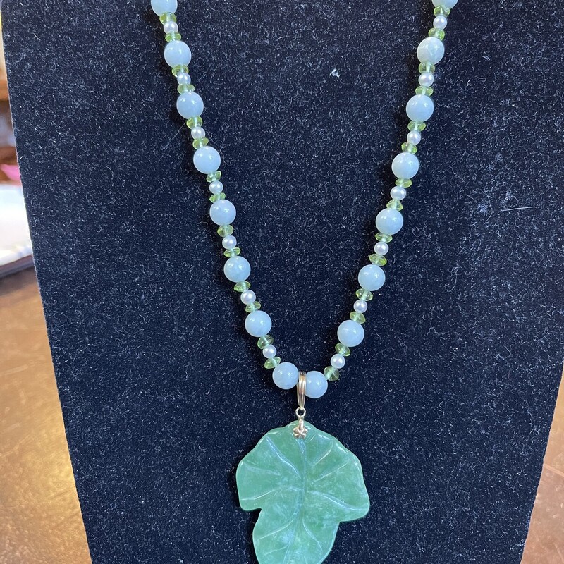 14kt Jade Necklace, None, Size: None