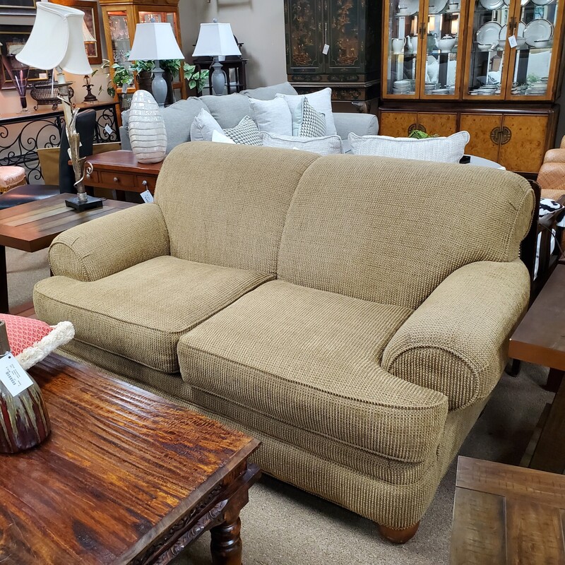 Hickory Hill Loveseat