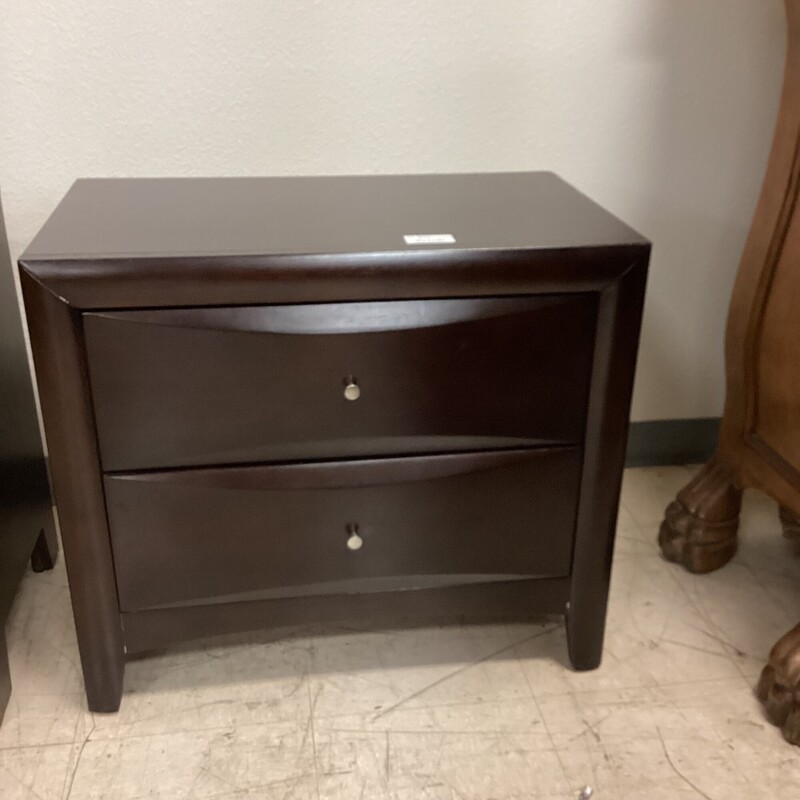S/2 Night Stands Drk Wood, Dk Wood, 2 Drawer<br />
28 in w x 17 in d x 25 in t