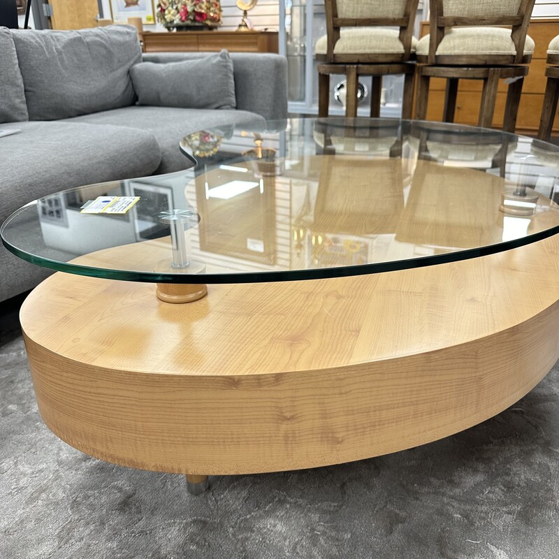 Kidney Shape Mid Century Modern Style Coffee Table, Glass Top and Wood Base.
Size: 52L x 37W x 20H