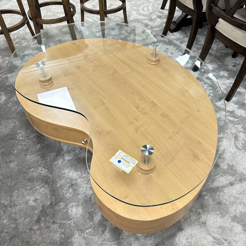 Kidney Shape Mid Century Modern Style Coffee Table, Glass Top and Wood Base.<br />
Size: 52L x 37W x 20H