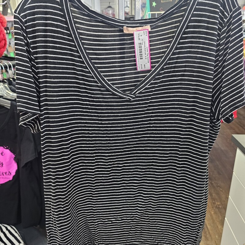 Short sleeve tee in black with white stripe.