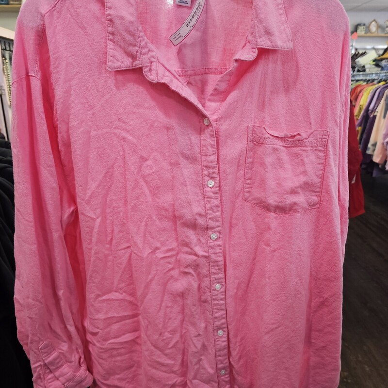 Long sleeve casual button up in pink