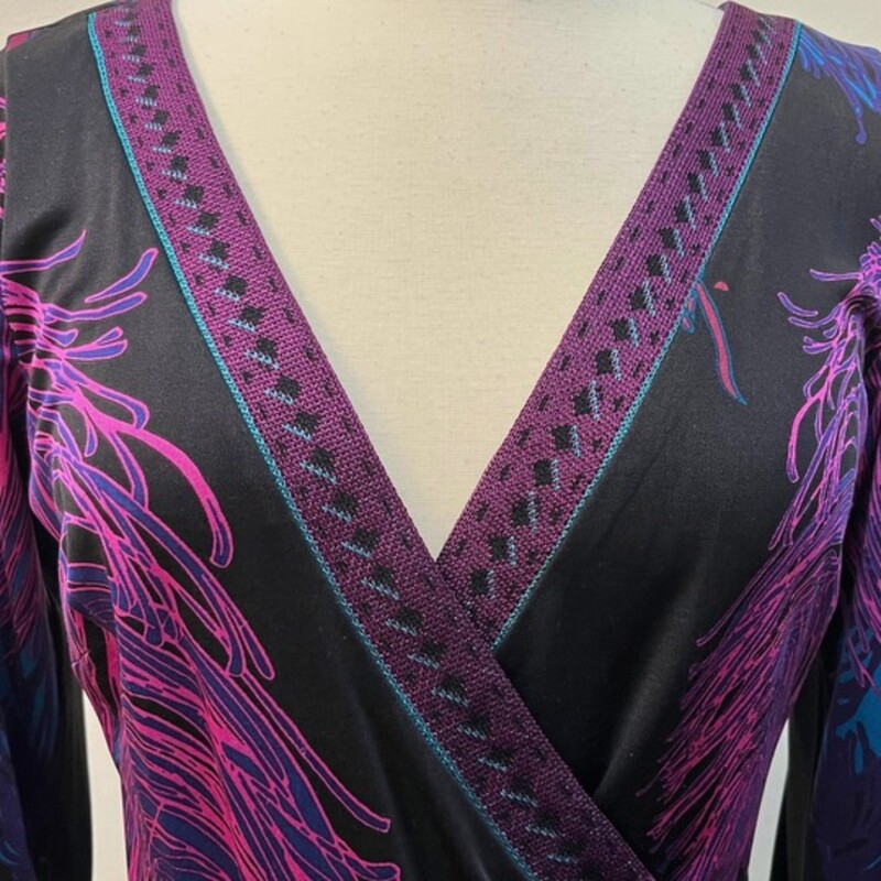 Hale Bob Dress<br />
Feather Print<br />
Faux Wrap<br />
Colors: Black, Teal, Fuschia, Purple, and Navy<br />
Size: Medium