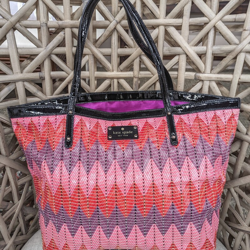 Kate Spade Beverly Breeze Woven Tote
Pink Red Purple Black
Size: 17 x 10H