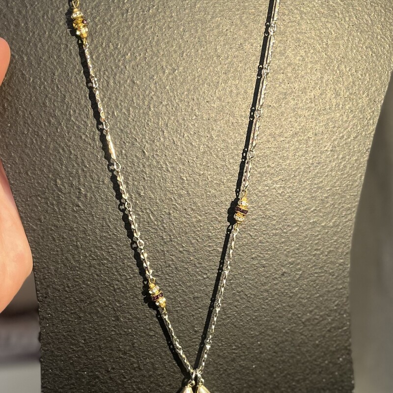 16 Inch Fish Necklace, Silver & Goldtone, Size: 10 inch

This item has been generously doanted by a consignor to support Three Oaks Womens Shelter. When you purchase this item YOU will be suporting this local chairty to continue their work assisting women and children through difficult times.