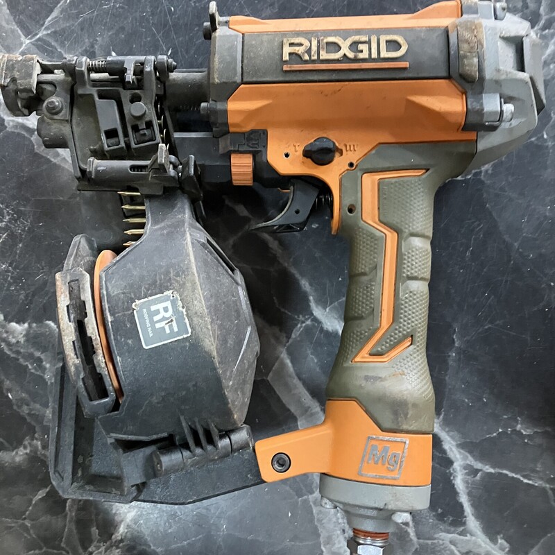 Coiled Roofing Nailer