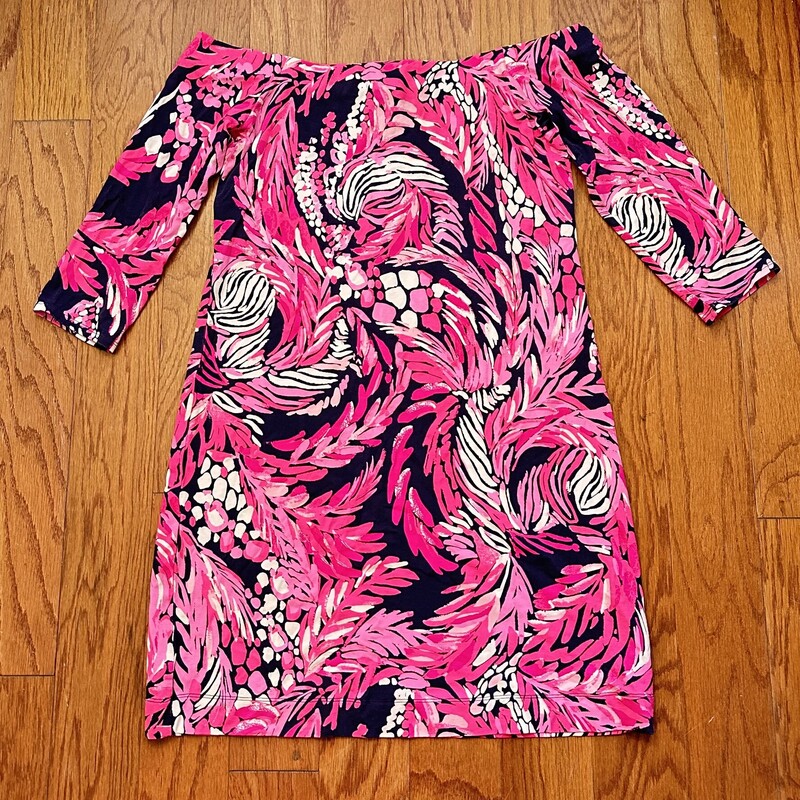 Lilly Pulitzer Dress, Pink, Size: M

womens size

FOR SHIPPING: PLEASE ALLOW AT LEAST ONE WEEK FOR SHIPMENT

FOR PICK UP: PLEASE ALLOW 2 DAYS TO FIND AND GATHER YOUR ITEMS

ALL ONLINE SALES ARE FINAL.
NO RETURNS
REFUNDS
OR EXCHANGES

THANK YOU FOR SHOPPING SMALL!

PLEASE NOTE while I do look over our Lilly items carefully, I do not inspect every square inch. I do look to inspect for any obvious holes, tears, and stains but I am human and may miss something. If this bothers you, please wait to purchase the item in store rather than online.

***ADD A PAIR OF LILLY PULITZER EARRINGS TO THIS! LOOK UNDER THE CATEGORY: ACCESSORIES***