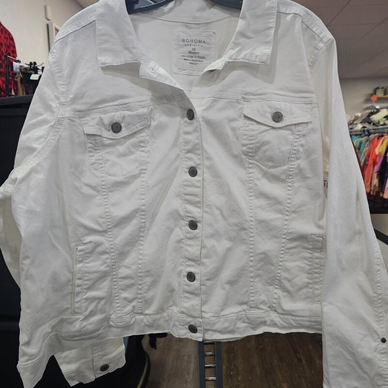 Denim jacket in white, long sleeve and button up front