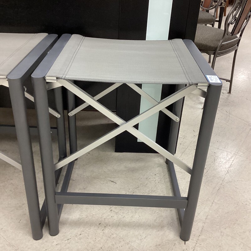 S/3 Metal Barstools Mesh, Gray, Silver<br />
26 in t