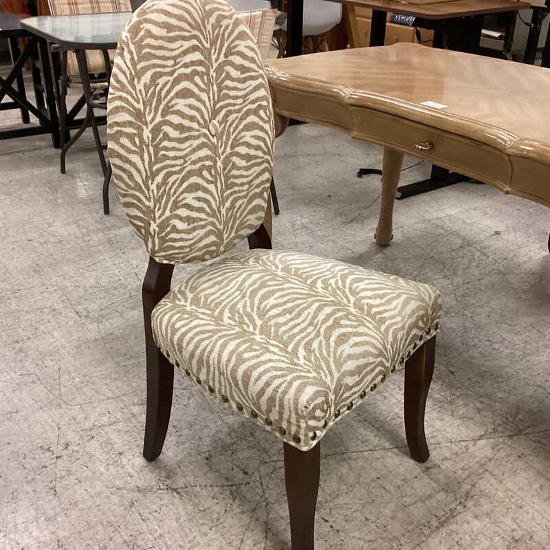 Pier 1 Zebra Chair, Drk Wood, Fabric
19 in w