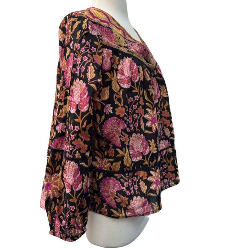 Rachel Zoe Floral Top
Boho Style with Embroidered Detail
Colors: Black, Pink, Umber, and Berry
Size: Small