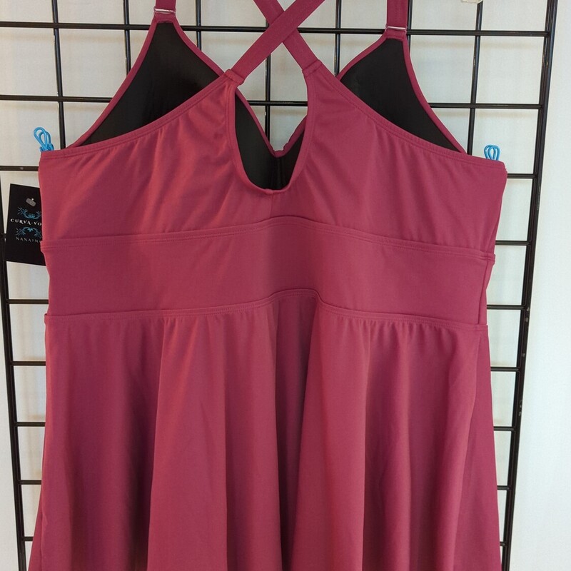 Torrid Tankini, Pink, Size: 4X (D/DD)
BRAND NEW, Adjustable Straps