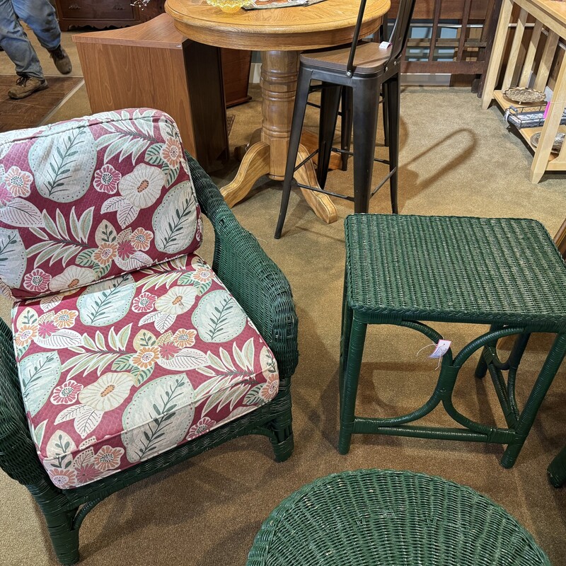Green Wicker Chair W/Cush