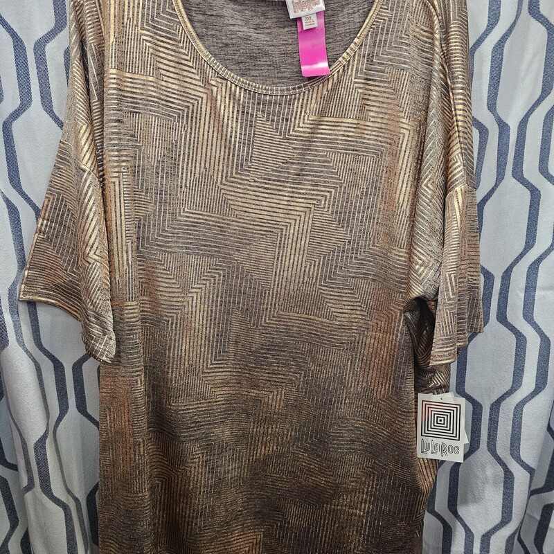 Brand new with tags, OMG this top! Short sleeve in grey with gold pattern
