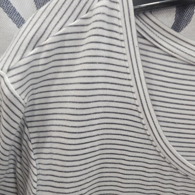 Short sleeve tee in a grey and white stripe