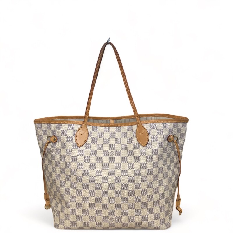 Louis Vuitton Neverfull, Damier, Size: MM
12.6 x 11.4 x 6.7 inches
(length x Height x Width)
Damier Azur coated canvas
Natural cowhide-leather trim
Striped textile lining
Gold-color hardware
4 side laces
Year:2013