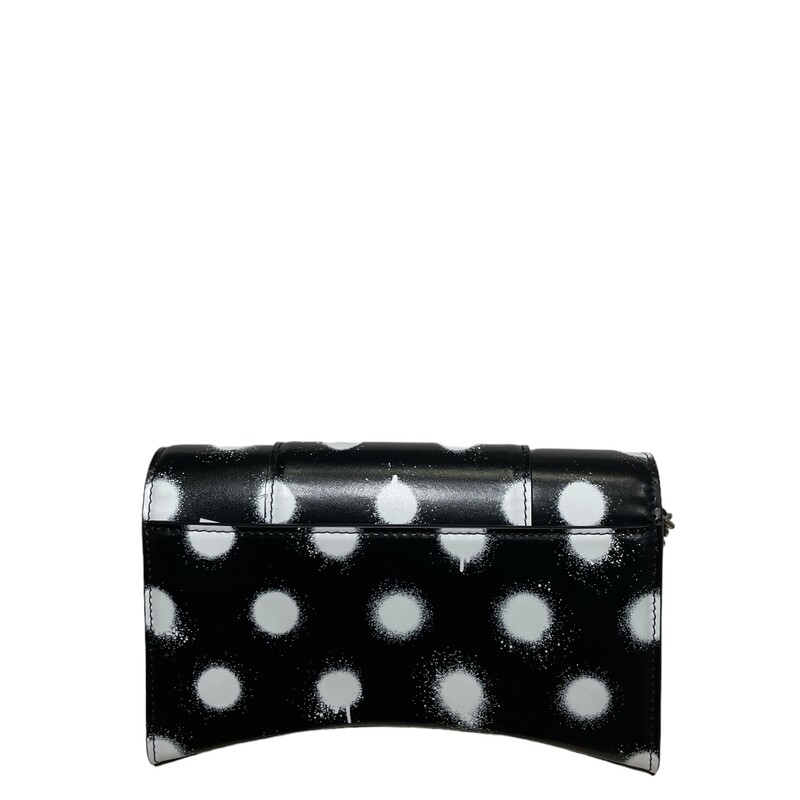 Balenciaga Hourglass Wallet On A Chain<br />
Hourglass bag on chain strap in smooth calf leather painted with Black/ White polka dots.<br />
Dimensions: 7.8 WX 4.7 Hx2D<br />
Like new