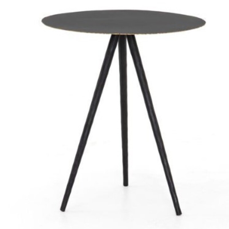 Four Hands Trula End Table
Black Iron Tripod Legs
Size: 18x21.5H
Slim and streamlined, while not short on style. A rubbed black finish brings sophisticated edge to the classic tripod end table. Great solo or paired up, wherever an extra surface is needed.
NEW
Matching End Table Sold Separately
