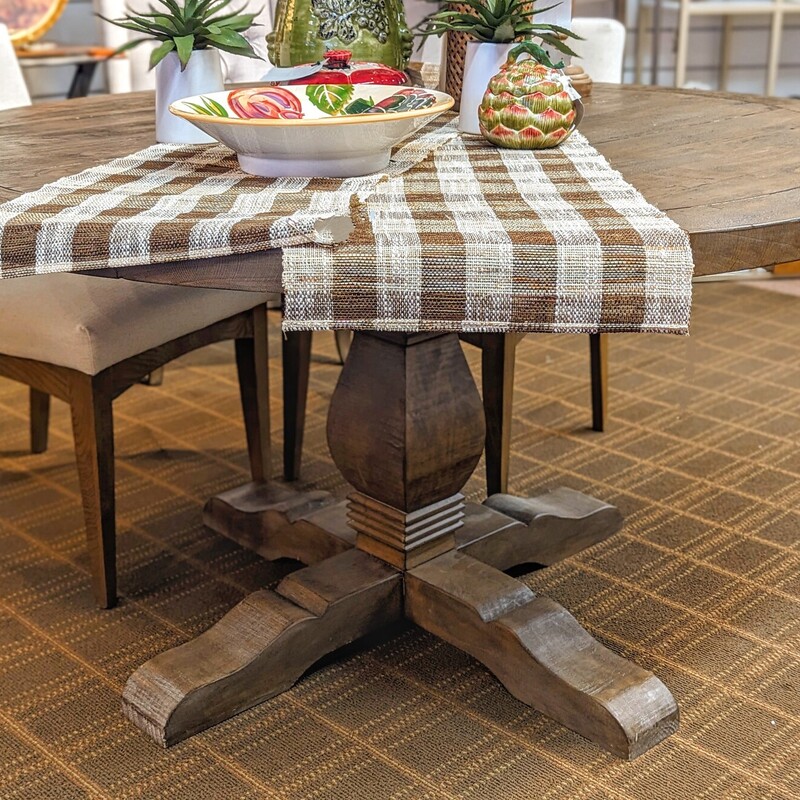 Round Pedastal Table
Brown Rustic Faux Wood
AS IS- Crack in Seam
Size: 55x30H