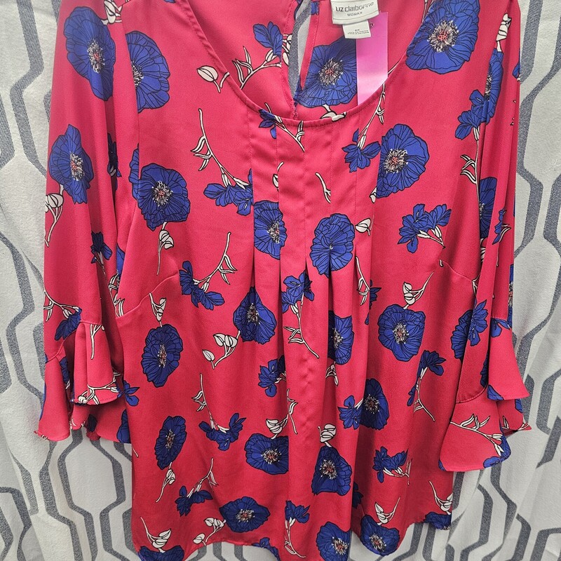 Half sleeve blouse in red with blue floral print and ruffled cuffs