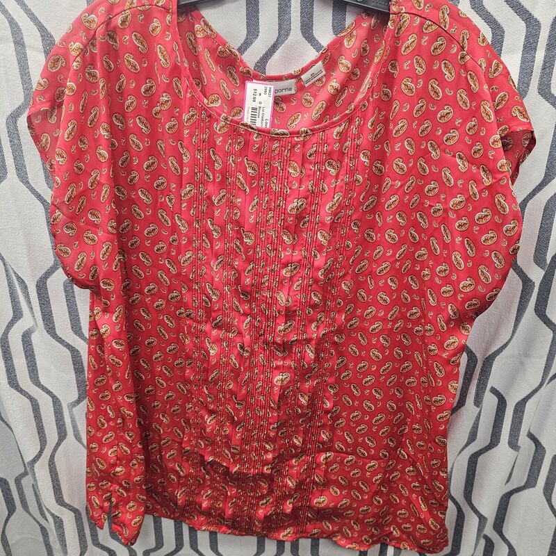 Super short almost sleeveless blouse in red with orange paisly pattern