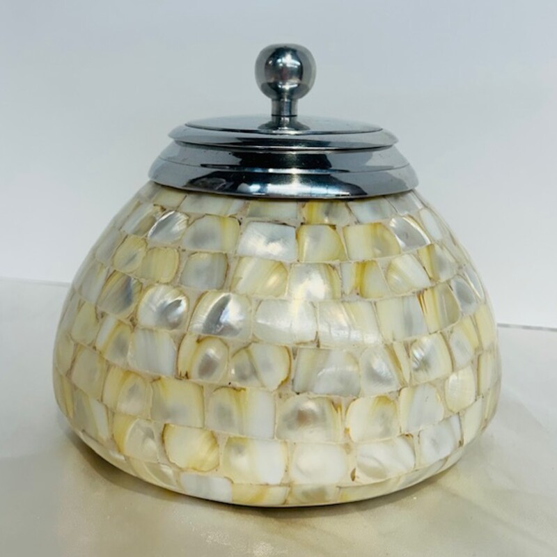 Capiz Shell Inlay Mother of Pearl Canister with Lid
Cream Silver
Size: 7.5 x 7H