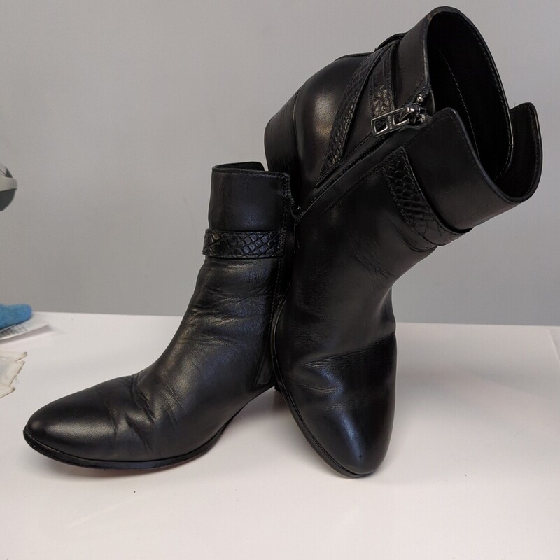 Coach Leather Bootie, Black, Size: 9