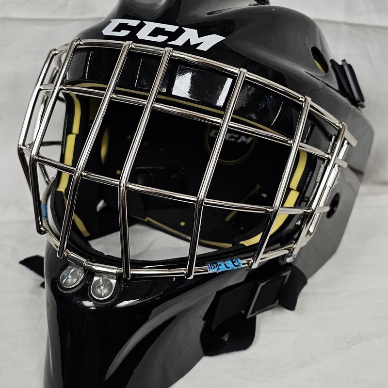 Pre-owned CCM Axis 1.5 Goalie Mask, Size: Youth. Certified through December 2026