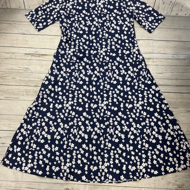 New maxie dress, Navy with white flowers 3/4 sleeves  Size: Large