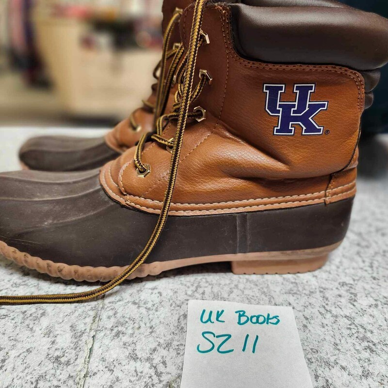 UK Duck Boots, Size: 11