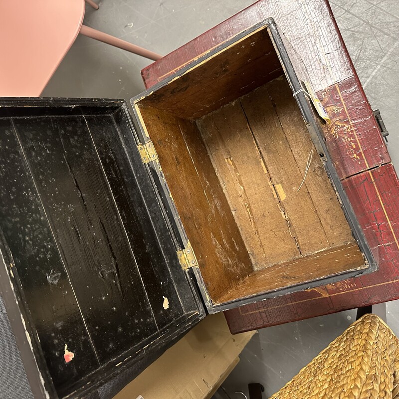 Asian Wooden Box, Black
Size: 14x11x10