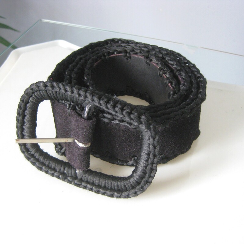 Simple black suede belt with nicely braided or whipstitched edges.<br />
<br />
Length 37.5<br />
<br />
<br />
Thank you for looking.<br />
#70028