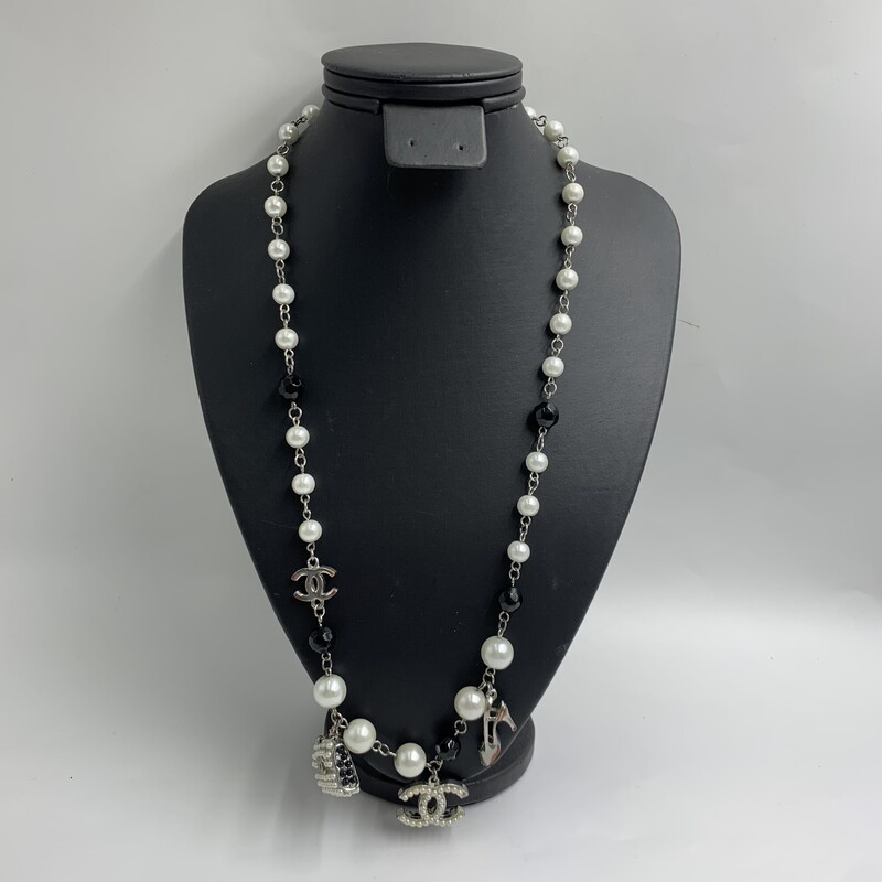 Necklace Pearls, White/bl, Size: None
