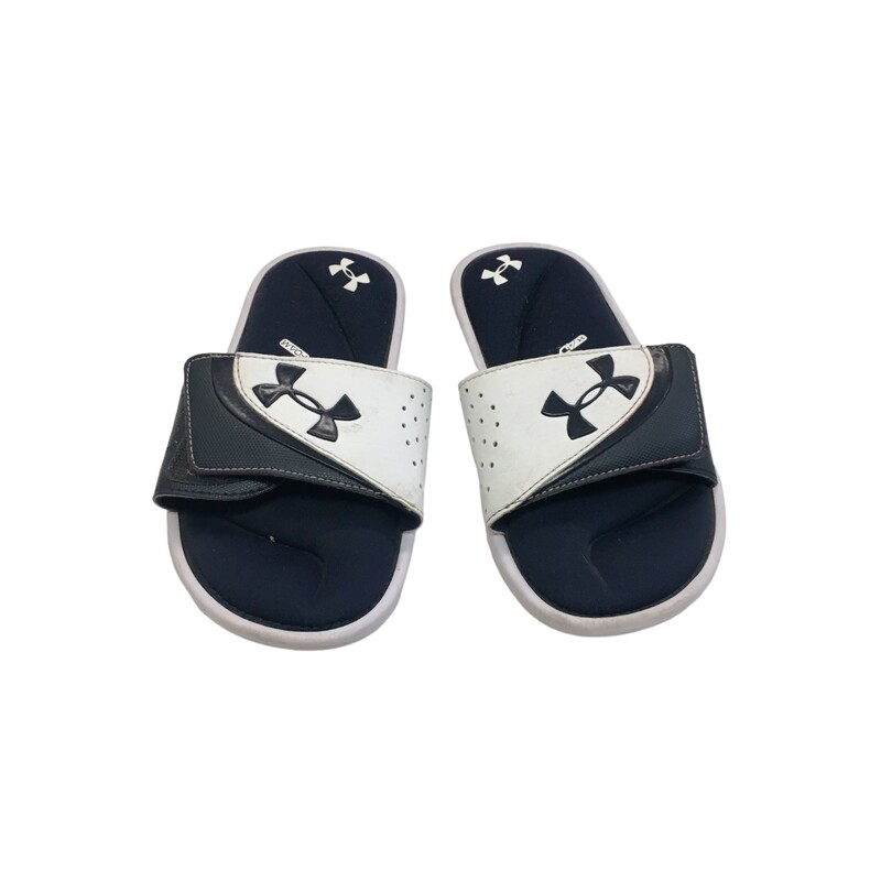 Shoes (Sandals/Blue), Boy, Size: 1y

Located at Pipsqueak Resale Boutique inside the Vancouver Mall or online at:

#resalerocks #pipsqueakresale #vancouverwa #portland #reusereducerecycle #fashiononabudget #chooseused #consignment #savemoney #shoplocal #weship #keepusopen #shoplocalonline #resale #resaleboutique #mommyandme #minime #fashion #reseller

All items are photographed prior to being steamed. Cross posted, items are located at #PipsqueakResaleBoutique, payments accepted: cash, paypal & credit cards. Any flaws will be described in the comments. More pictures available with link above. Local pick up available at the #VancouverMall, tax will be added (not included in price), shipping available (not included in price, *Clothing, shoes, books & DVDs for $6.99; please contact regarding shipment of toys or other larger items), item can be placed on hold with communication, message with any questions. Join Pipsqueak Resale - Online to see all the new items! Follow us on IG @pipsqueakresale & Thanks for looking! Due to the nature of consignment, any known flaws will be described; ALL SHIPPED SALES ARE FINAL. All items are currently located inside Pipsqueak Resale Boutique as a store front items purchased on location before items are prepared for shipment will be refunded.