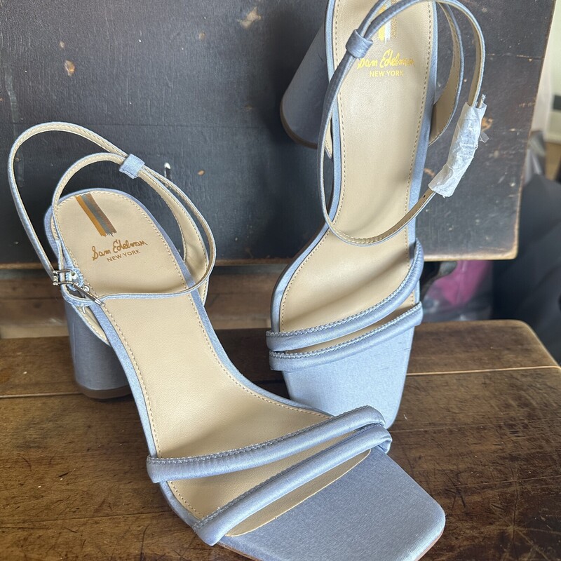 New Sam Edelman Wedge, Periwink, Size: 9

All Sales Final
No Returns

Shipping Available
or
Pick up in store