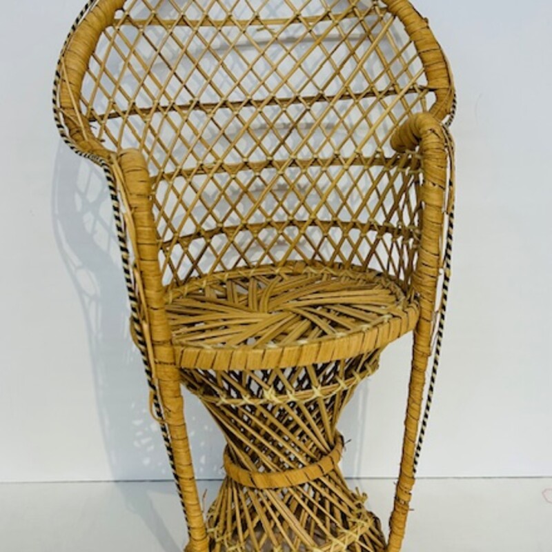 Wicker Mini Peacock Chair
Tan Natural Size: 10 x 16H
As Is - slight unraveling