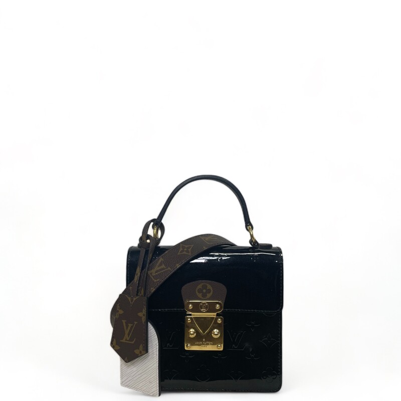 Louis Vuitton Spring Street NM Black
Type of Material: Vernis Leather, Epi Leather, Coated Canvas
Color: Black
Lining: Black Alcantara
Pockets: One Interior
Hardware: Gold Tone
Closure: Push Lock
Includes: Two Clochettes, Detachable Shoulder Strap
Production year: 2019
Dimensions: Width (at base): 6.75
Height: 6.25
Depth: 3.25
Handle Drop: 3.5
Shoulder Strap Drop: 20