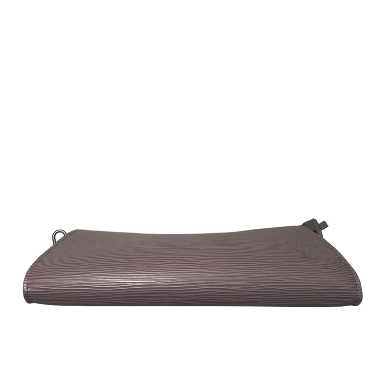 Louis Vuitton Pochchette Epi
Date code: AR1011
Calfskin Epi
Dimensions:
9.5W x 5H x 1D
6 strap drop
