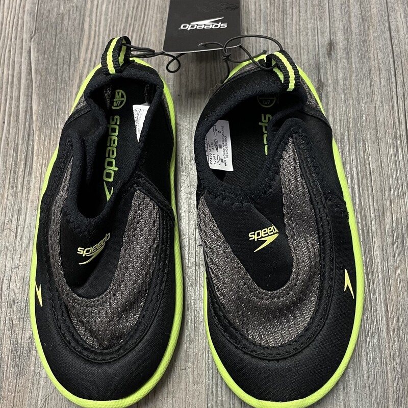 Speedo Water Shoes, Multi, Size: 6-7T
NEW