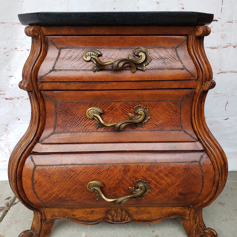 Marble Top Side Chest, In good conditon. One foot has a repair on it. Size: 18W x 14D x 24T

On Hold thru 4/22/24