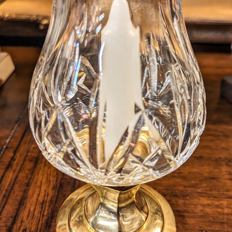 Waterford Hurricane with Brass Candle Holder Base
Clear Brass Size: 4 x 8H