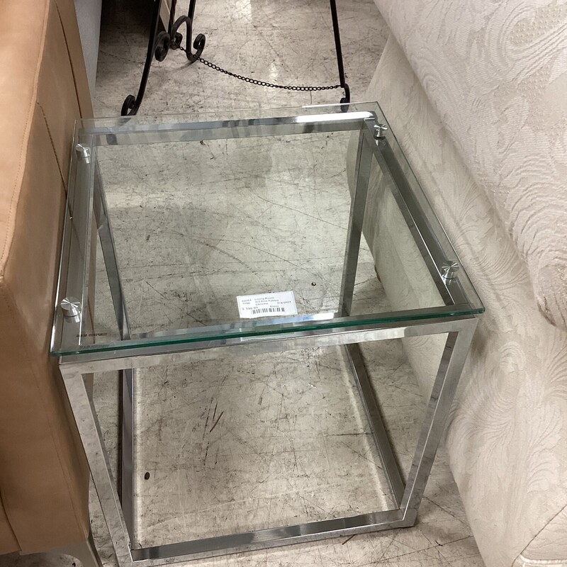 S/2 End Tables, Chrome, Glass<br />
18 in x 18 in x 19 in t