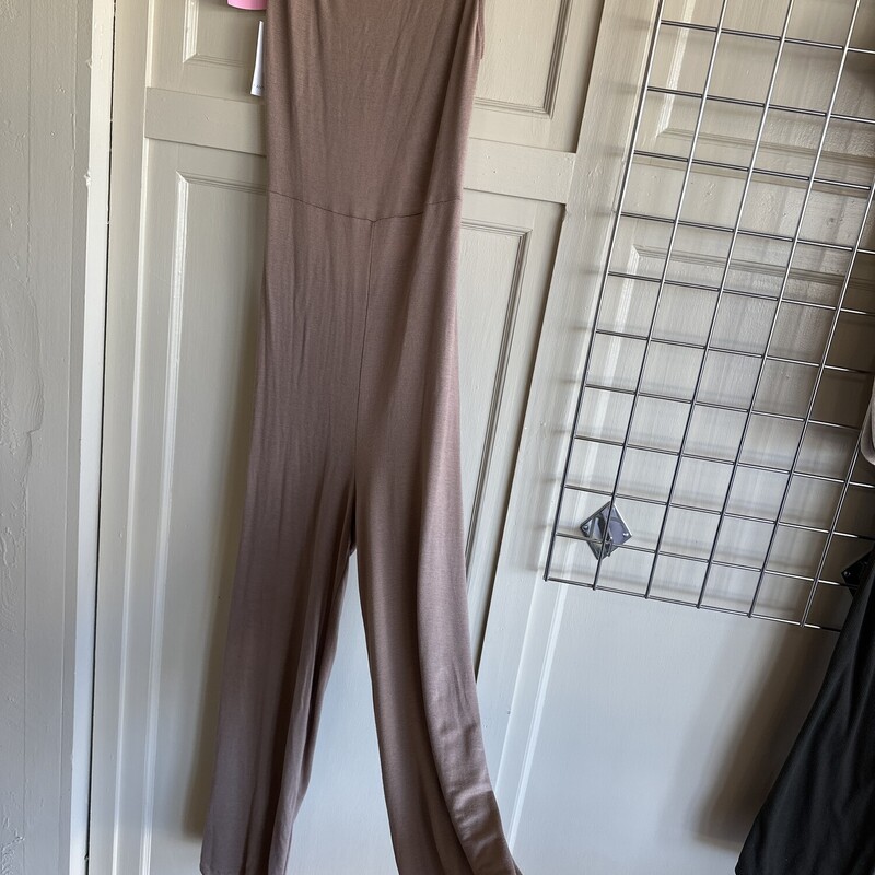 NWT Antistar Jumpsuit, Brown, Size: Large<br />
New with Tag<br />
All sales final<br />
shipping available<br />
free in store pick up within 7 days of purchase