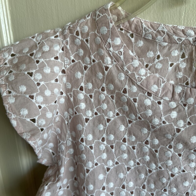 NWT Loft Tank, Pink, Size: Med<br />
New with Tag<br />
All sales final<br />
shipping available<br />
free in store pick up within 7 days of purchase