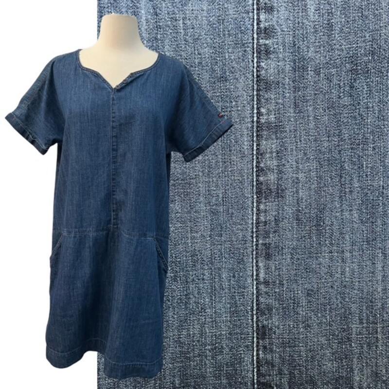 Batela Sea Style Dress
With Pockets!!
100% Cotton
Color: Denim
Size: M-L  Euro:42
