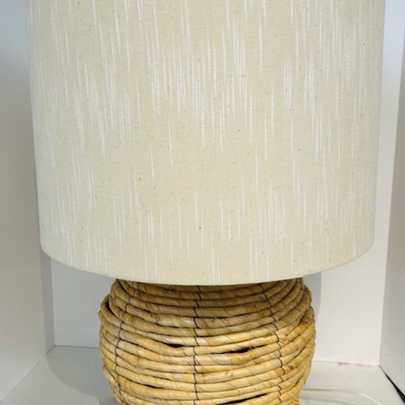 Woven Wicker Base Lamp
Natural Tan Cream Size: 14 x 21H