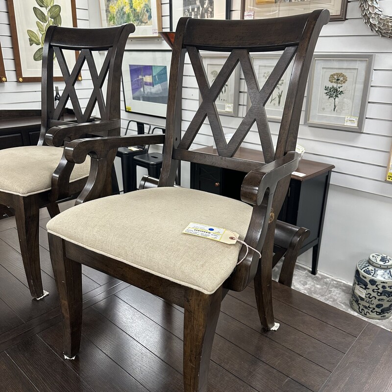 Dining Table + 8 Chairs (6 side chairs and 2 arm chairs), plus one 20in leaf. Sold as a set.<br />
Size: 76x40x30