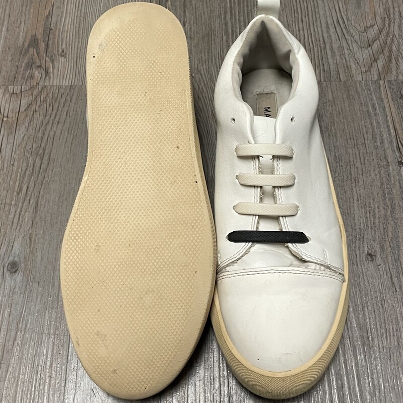 Matt & Natt Sneaker, White, Size: 4Y<br />
Original Size 36